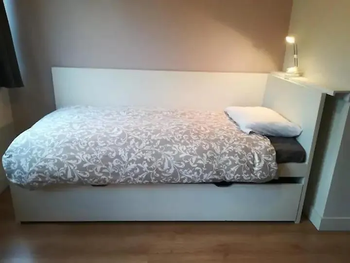 Appartement Entierement Renove Et Equipe De Deux Chambres Dans Le Quartier Schuman 布鲁塞尔 比利时